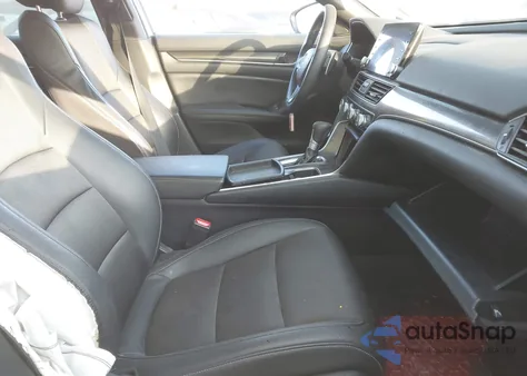 2019 Honda Accord Sport z USA, uszkodzony, nr VIN 1HGCV1F33KA104616